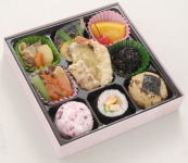 【V-5】お楽しみ弁当（和風2）1150円(税別)